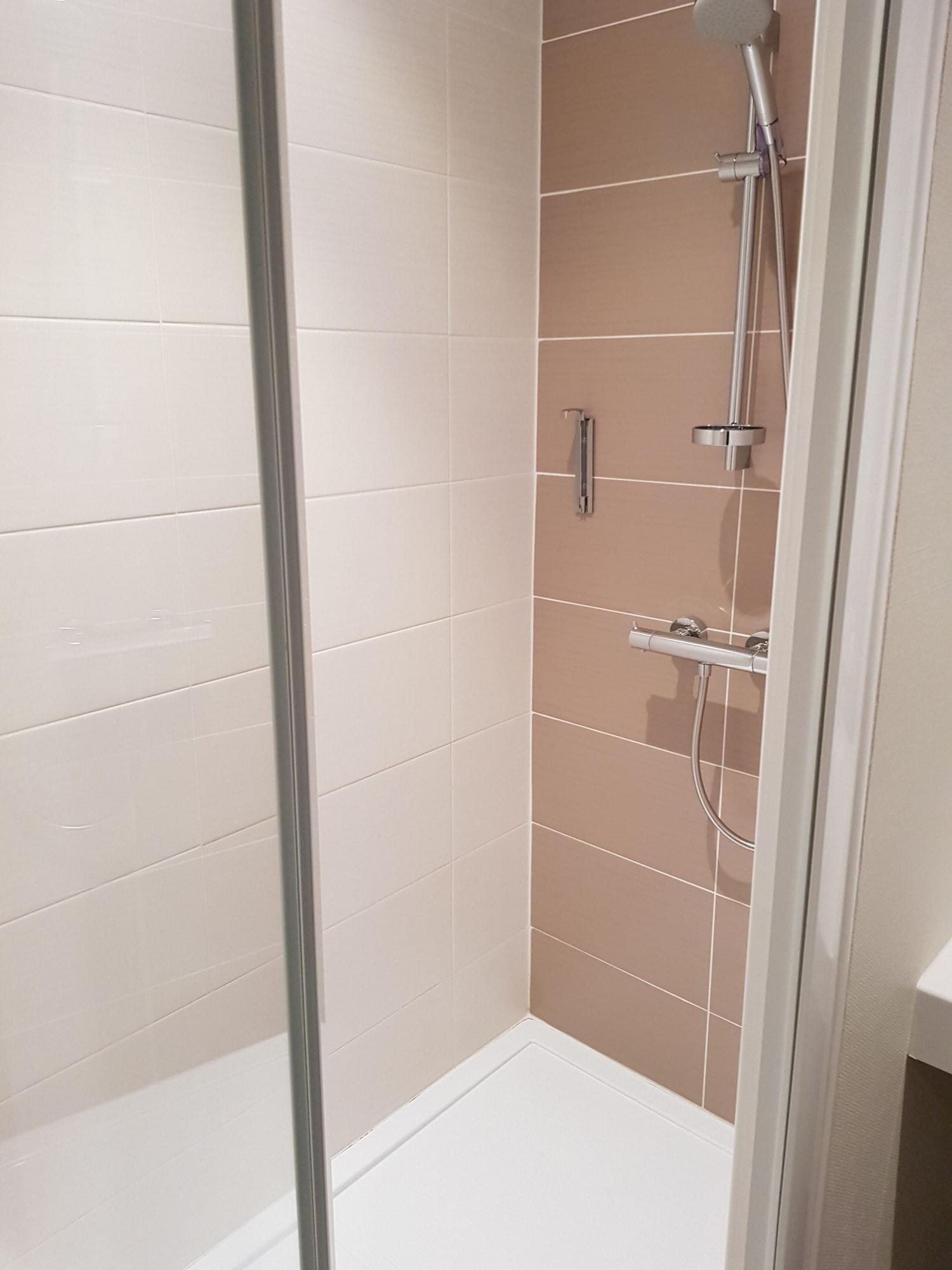 Logis Hotel A La Bonne Auberge Λαβάλ Εξωτερικό φωτογραφία